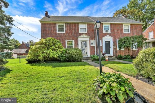 912 Pleasure Rd, LANCASTER, PA, 17601-5174 | Card Image