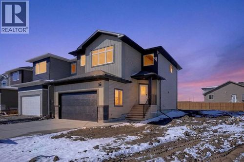 2514 44 St S, Lethbridge, AB, T1K8L6 | Card Image