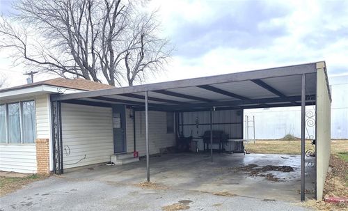 403 N Harmon Ave, Watonga, OK, 73772-2841 | Card Image