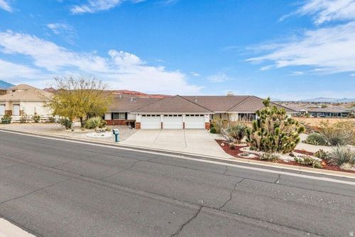 976 Quail Ridge Dr, Washington, UT, 84780-1459 | Card Image