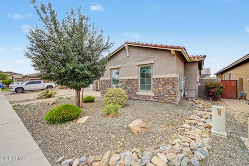 6618 W Madre Del Oro Dr, Phoenix, AZ, 85083-7718 | Card Image