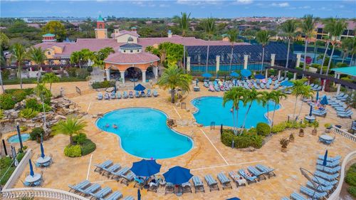203-8641 Piazza Del Lago Cir, ESTERO, FL, 33928-8345 | Card Image