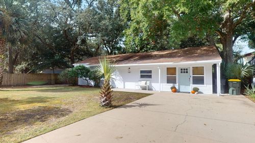 32 Pryor Rd Se, Fort Walton Beach, FL, 32548-5713 | Card Image