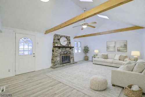 240 Acabonack Rd, HIGHLAND LAKES, NJ, 07422-1703 | Card Image