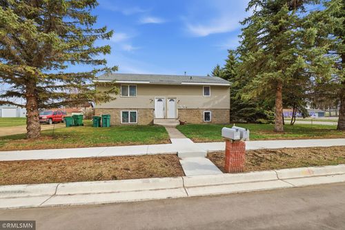 100 4th St Nw, Montgomery, MN, 56069-1085 | Card Image