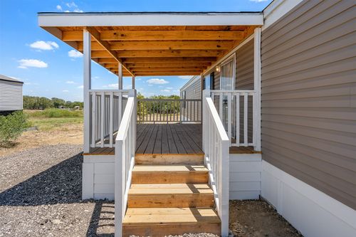 121 Sunflower Rd, Dale, TX, 78616-2151 | Card Image