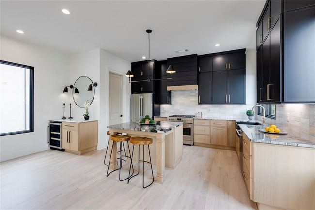 1962 8 Th St, Townhouse with 3 bedrooms, 4 bathrooms and null parking in Chamblee GA | Image 7