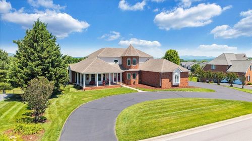 625 Frontier Way, Fincastle, VA, 24090-5318 | Card Image
