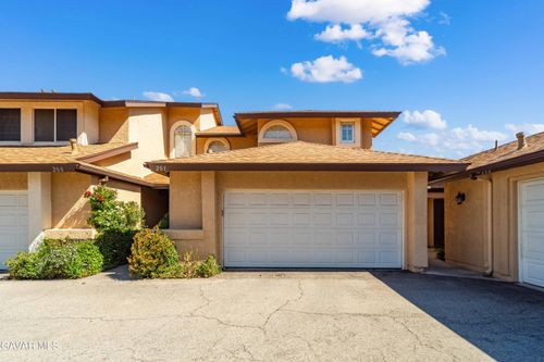 unit-201-22914 Banyan Place, Santa Clarita, CA, 91390 | Card Image