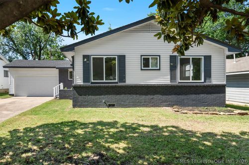 5939 E 26th St, Tulsa, OK, 74114-5121 | Card Image