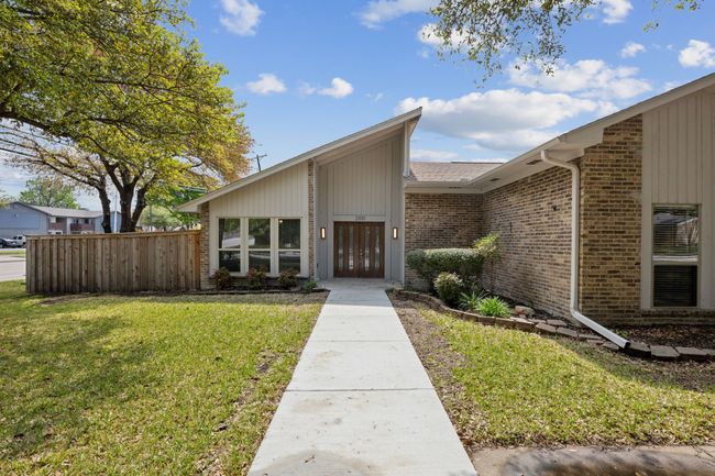 2100 Treehouse Ln, House other with 4 bedrooms, 3 bathrooms and null parking in Plano TX | Image 6