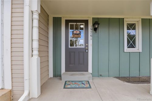 19761 Summerset Ln, Parker, CO, 80138-8077 | Card Image