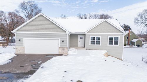299 Teri Lee Ln, ORFORDVILLE, WI, 53576 | Card Image