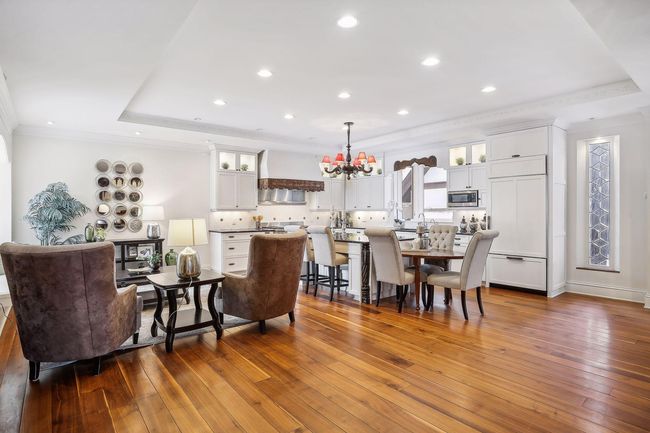 2667 E Lake Of The Isles Pkwy, House other with 4 bedrooms, 4 bathrooms and null parking in Minneapolis MN | Image 33