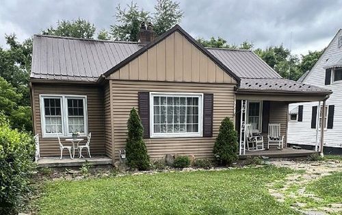 375 S Ohio Ave, Wellston, OH, 45692 | Card Image