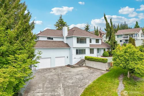 5223 68th Dr Ne, Marysville, WA, 98270-8838 | Card Image