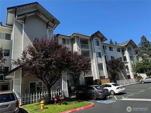 c210-13301 Se 79th Place, Newcastle, WA, 98059 | Card Image