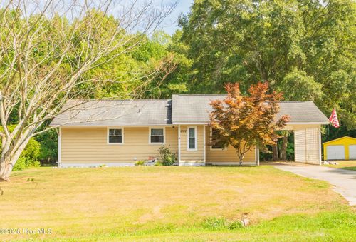 2922 Birdsong Circle, Grimesland, NC, 27837 | Card Image