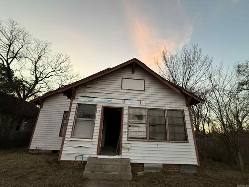 314 S Oak St, Pine Bluff, AR, 71601-4052 | Card Image