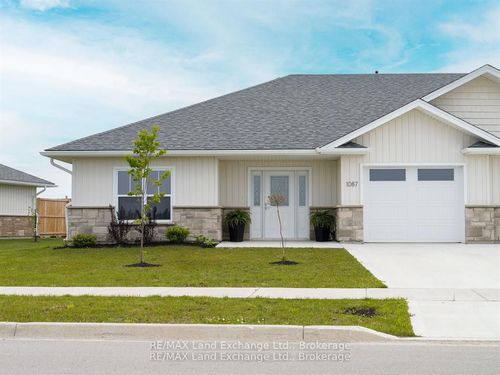 1087 Waterloo St, Port Elgin, ON, N0H2C3 | Card Image