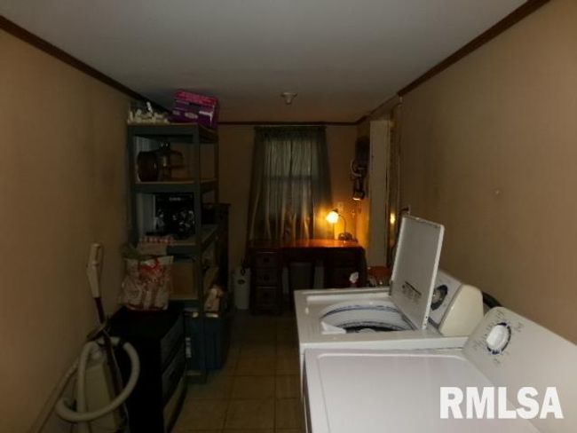 318 Williams St, House other with 4 bedrooms, 2 bathrooms and null parking in Rosiclare IL | Image 5