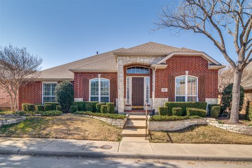 667 Woodland Way, Rockwall, TX, 75087-6516 | Card Image