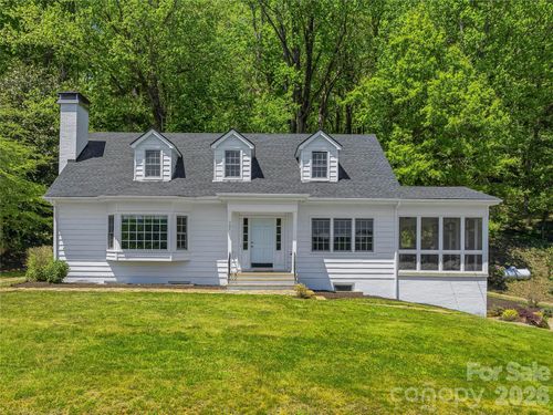 721 Golf Course Rd, Waynesville, NC, 28786-6687 | Card Image