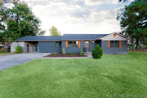 2710 Hardy Springs Rd, McAlester, OK, 74501-7337 | Card Image