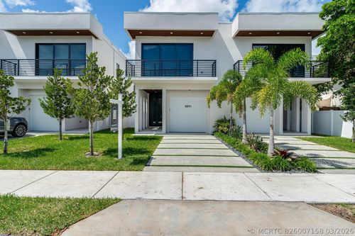 a-919 Ne 17th Ter, Fort Lauderdale, FL, 33304-4458 | Card Image