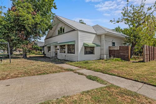 304 N Catherine St, Terrell, TX, 75160-2632 | Card Image