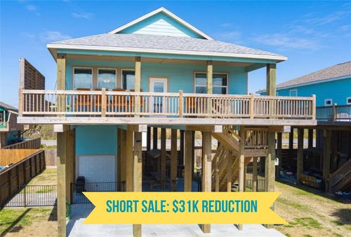 2565 Palm Dr, Crystal Beach, TX, 77650 | Card Image