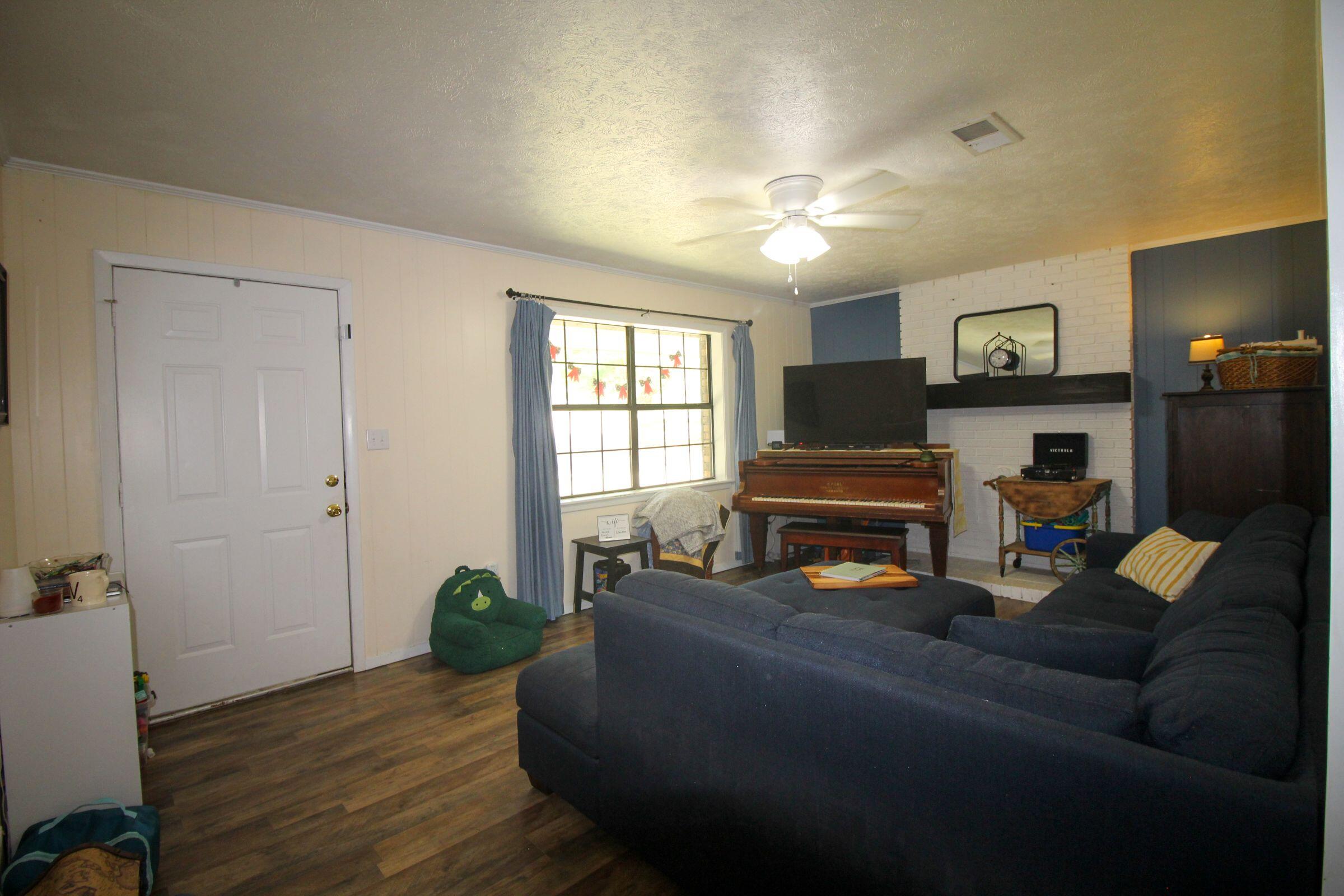 Residential in Bassfield 5