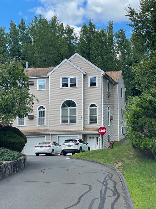 apt-c1-350 Bristol St, Waterbury, CT, 06708-4945 | Card Image