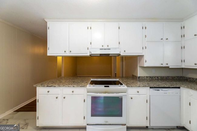 907 Euclid Ave, House other with 4 bedrooms, 2 bathrooms and null parking in Waycross GA | Image 11