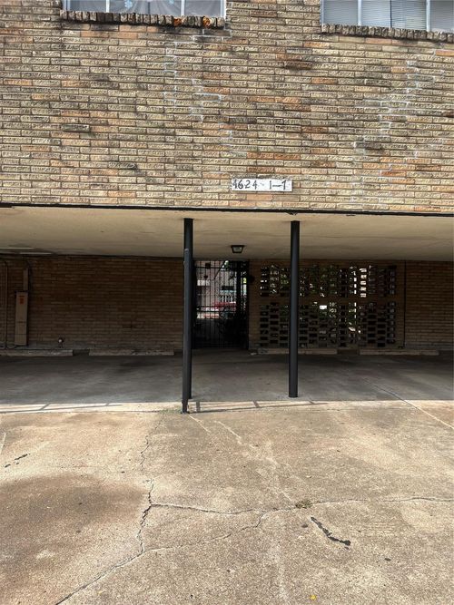 apt-2-4624 Bell St, Houston, TX, 77023-1264 | Card Image
