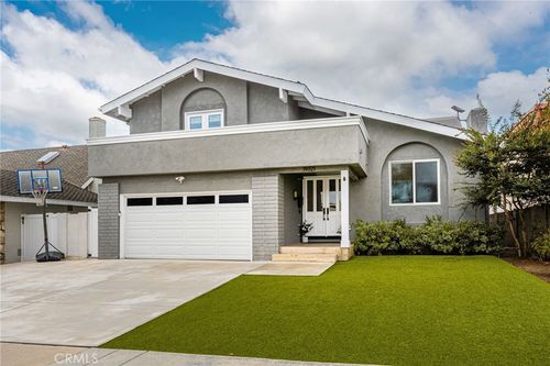 19321 Weymouth Ln, Huntington Beach, CA, 92646-2040 | Card Image