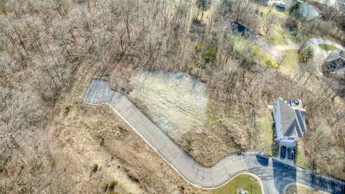 3279 Lookout Vly, Covington, KY, 41017-7502 | Card Image