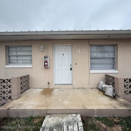 apt-2-317 E Main St, Avon Park, FL, 33825-3241 | Card Image