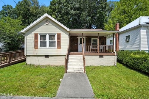1050 Spruce Ave Nw, Norton, VA, 24273-1817 | Card Image