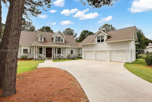 4 Hidden Lake Ct, Bluffton, SC, 29910-4730 | Card Image