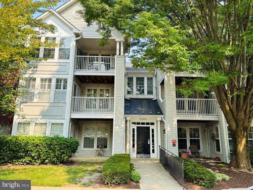 8000-e-25905 Ridge Manor Dr, DAMASCUS, MD, 20872-2047 | Card Image