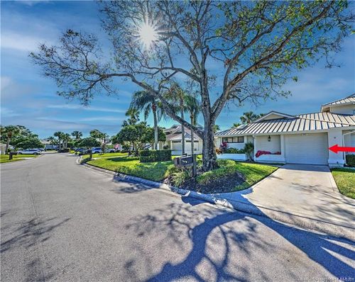 5651-5651 Se Foxcross Pl, Stuart, FL, 34997-8044 | Card Image