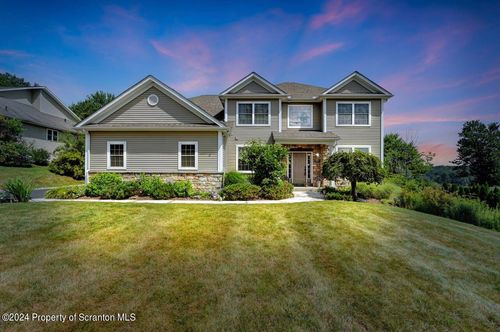 l-15-1028 Circle Green Dr, South Abington Township, PA, 18411-8001 | Card Image