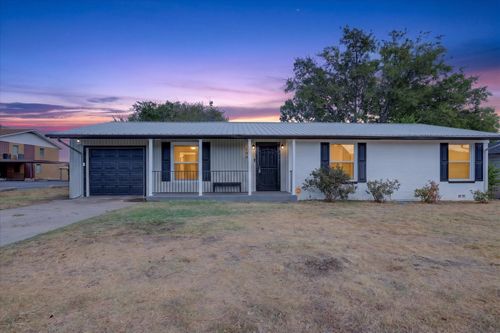 108 N Judd St, White Settlement, TX, 76108-2001 | Card Image