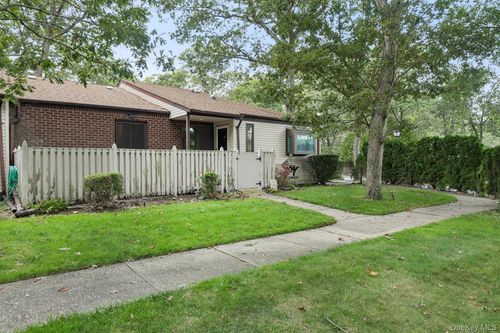 58 Birchwood Rd, Coram, NY, 11727-3693 | Card Image