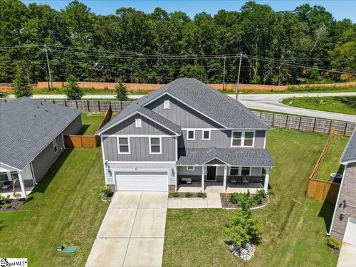 437 Roderick Ln, Greenville, SC, 29605-6173 | Card Image