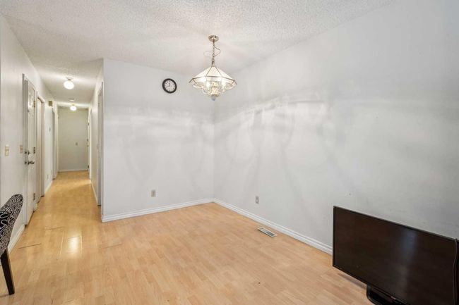 509 and 511 13 Avenue Ne, Home with 5 bedrooms, 2 bathrooms and 3 parking in Calgary AB | Image 7