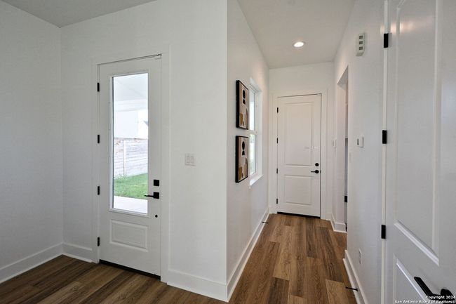 409 Constance Dr, House other with 3 bedrooms, 3 bathrooms and null parking in New Braunfels TX | Image 4