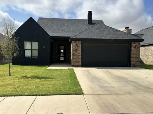831 N 6th Cir, Wolfforth, TX, 79382-2113 | Card Image