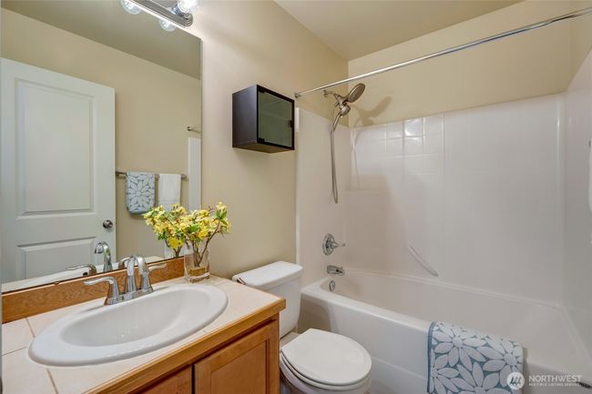18307 38 Th Dr Se, Townhouse with 4 bedrooms, 3 bathrooms and 2 parking in Bothell WA | Image 35